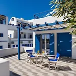 Honeymoon Perivolos (Santorini)