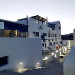 Hotel apartamentowy Honeymoon Perivolos