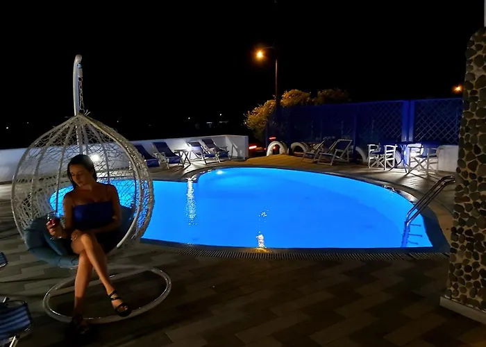 Lejlighedshotel Honeymoon Perivolos (Santorini)