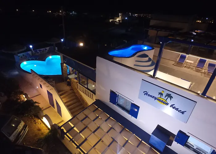 Honeymoon Aparthotel 4*