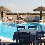 Honeymoon Apartahotel