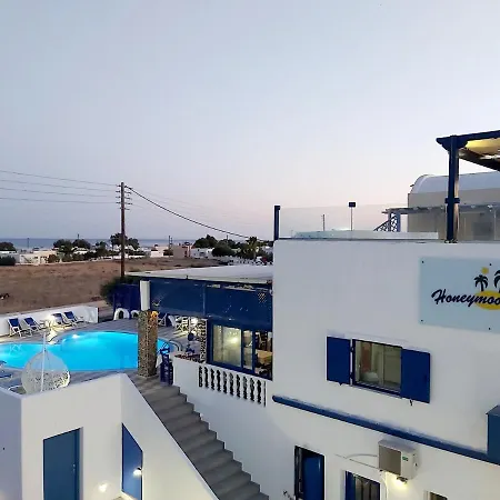 Honeymoon Apartahotel Playa de Perivolos
