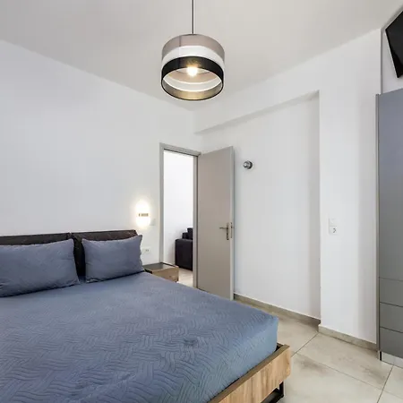 Honeymoon Perivolos (Santorini)