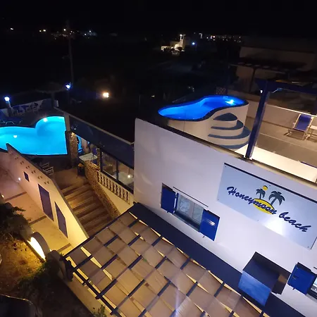 Honeymoon Aparthotel 4*