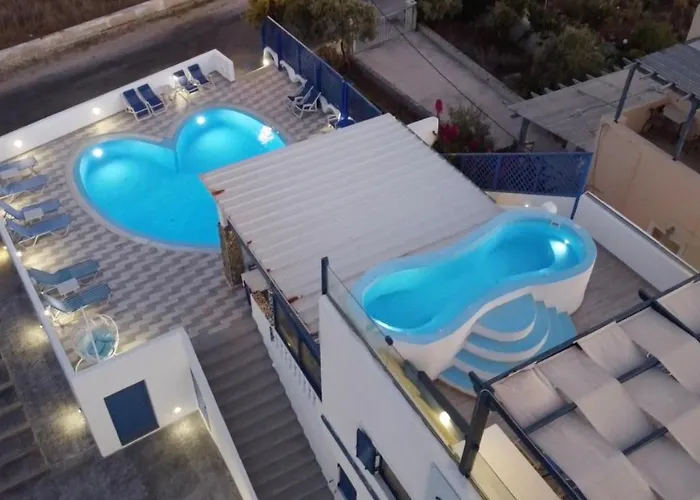 Honeymoon Apart Otel Perivolos (Santorini)